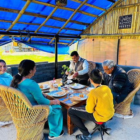Dreamwoods A Travellers Farm Hostel ดารัมซาลา ภายนอก รูปภาพ