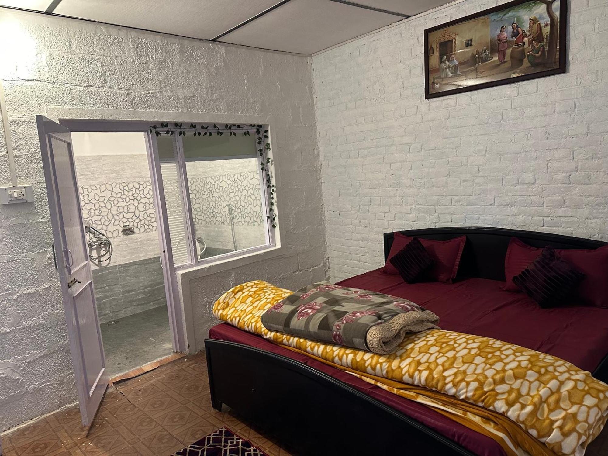 Dreamwoods A Travellers Farm Hostel ดารัมซาลา ภายนอก รูปภาพ