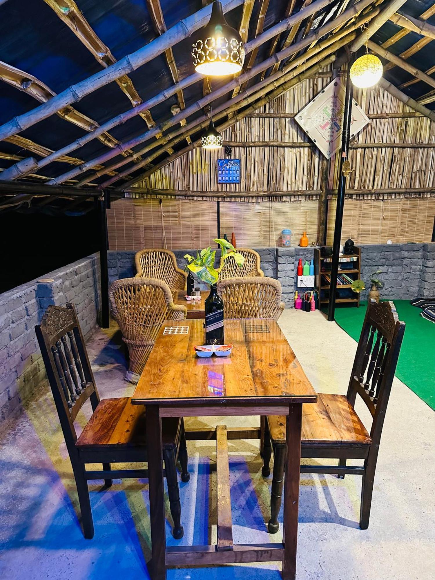 Dreamwoods A Travellers Farm Hostel ดารัมซาลา ภายนอก รูปภาพ
